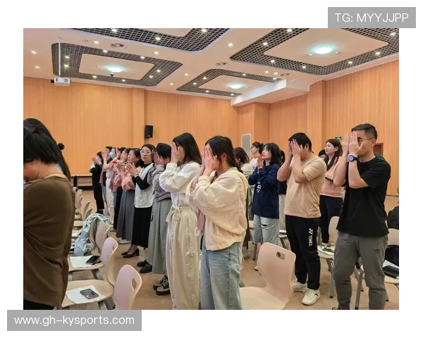 国际举重女子青训营设立心理支持与辅导小组，女子国家举重队队员